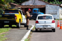  A fiscalização das equipes do Batalhão de Polícia Rodoviária (BPRv) nas rodovias estaduais que cortam o Litoral do Paraná flagrou mais de 7 mil veículos com velocidade acima do permitido na via e duas pessoas perderam a vida vítimas de atropelamento nos primeiros 30 dias do verão (de 21 de dezembro à 21 de janeiro). O balanço do Batalhão aponta ainda que houve aumento de 17,91% nos acidentes e de 4,55% de pessoas feridas em comparação com o mesmo período da temporada anterior.- -  Foto: BPRv