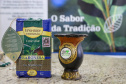 O Paraná é o terceiro estado brasileiro com o maior número de produtos certificados ou em processo de certificação de Indicação Geográfica. A importância da erva-mate para a história do Paraná – um
ramo da planta é inclusive um dos símbolos do brasão do Estado – foi um dos fatores
que levou à certificação do produto no ano passado. Foto: José Fernando Ogura/ANPr