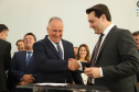 O governador Carlos Massa Ratinho Junior deu posse, em cerimônia no Palácio Iguaçu, ao secretário de Estado do Desenvolvimento Sustentável e Turismo, Marcio Nunes, e aos presidentes das autarquias vinculadas à pasta. Foram empossados os presidentes do Instituto Água e Terra, Everton Souza; do Simepar, Eduardo Alvin; da Paraná Desenvolvimento, Eduardo Bekin; e da Paraná Turismo, João Jacob Mehl. - Curitiba, 12/02/2019 - Foto: José Fernando Ogura/ANPr
