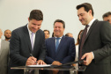O governador Carlos Massa Ratinho Junior deu posse, em cerimônia no Palácio Iguaçu, ao secretário de Estado do Desenvolvimento Sustentável e Turismo, Marcio Nunes, e aos presidentes das autarquias vinculadas à pasta. Foram empossados os presidentes do Instituto Água e Terra, Everton Souza; do Simepar, Eduardo Alvin; da Paraná Desenvolvimento, Eduardo Bekin; e da Paraná Turismo, João Jacob Mehl. - Curitiba, 12/02/2019 - Foto: José Fernando Ogura/ANPr