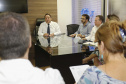 Uma comissão da Secretaria da Educação e o líder do Governo do Paraná na Assembleia Legislativa, deputado Hussein Bakri, se reuniram nesta terça-feira (19) com representantes do sindicato dos professores da rede estadual para ouvir as demandas da categoria e apresentar as propostas da pasta para o fortalecimento da gestão pedagógica das escolas.  -  .Curitiba, 19-02-19.Foto: Arnaldo Alves / ANPr.