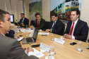 O governador Carlos Massa Ratinho Junior e o secretário de Infraestrutura e Logística, Sandro Alex, levaram nesta quarta-feira (20) ao Secretário Nacional de Transportes Terrestres, Jamil Megid Junior, a proposta de inclusão das rodovias PR-092 (Norte Pioneiro), PR-323 (Noroeste), PR-280 (Sudoeste), além da ligação entre Campo Mourão e Guarapuava, no pacote de concessões do governo federal. A reunião do grupo de trabalho aconteceu em Brasília. Foto: Rodrigo Felix Leal/ANPr
