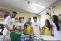 Alunos do Colégio Estadual Padre Cláudio Morelli, no Umbará, constroem robô para participar do torneio de robótica First Lego League.Curitiba, 18-02-19Foto: Arnaldo Alves / ANPr.