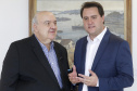 O governador Carlos Massa Ratinho Junior anunciou nesta sexta-feira (22) o investimento de R$ 150 milhões em subsídio e obras para o transporte público de Curitiba e Região Metropolitana. Os recursos garantirão tarifa social de R$ 4,50 para o transporte da capital e das cidades vizinhas..Curitiba, 22-02-19.Foto: Arnaldo Alves / ANPr.