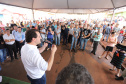 Quarenta e nove famílias de Florestópolis, município da região Norte do Paraná, concretizaram nesta sexta-feira (22) o sonho da casa própria. Elas vão morar no Residencial José Alves dos Santos, inaugurado pelo governador Carlos Massa Ratinho Junior, pelo presidente da Companhia de Habitação do Paraná (Cohapar), Jorge Lange, e o prefeito Nelson Correia Junior. - Florestópolis, 22/01/2019 - Foto: José Fernando Ogura/ANPr