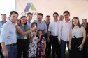 Quarenta e nove famílias de Florestópolis, município da região Norte do Paraná, concretizaram nesta sexta-feira (22) o sonho da casa própria. Elas vão morar no Residencial José Alves dos Santos, inaugurado pelo governador Carlos Massa Ratinho Junior, pelo presidente da Companhia de Habitação do Paraná (Cohapar), Jorge Lange, e o prefeito Nelson Correia Junior. - Florestópolis, 22/01/2019 - Foto: José Fernando Ogura/ANPr