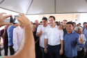 Quarenta e nove famílias de Florestópolis, município da região Norte do Paraná, concretizaram nesta sexta-feira (22) o sonho da casa própria. Elas vão morar no Residencial José Alves dos Santos, inaugurado pelo governador Carlos Massa Ratinho Junior, pelo presidente da Companhia de Habitação do Paraná (Cohapar), Jorge Lange, e o prefeito Nelson Correia Junior. - Florestópolis, 22/01/2019 - Foto: José Fernando Ogura/ANPr