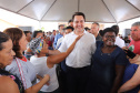 Quarenta e nove famílias de Florestópolis, município da região Norte do Paraná, concretizaram nesta sexta-feira (22) o sonho da casa própria. Elas vão morar no Residencial José Alves dos Santos, inaugurado pelo governador Carlos Massa Ratinho Junior, pelo presidente da Companhia de Habitação do Paraná (Cohapar), Jorge Lange, e o prefeito Nelson Correia Junior. - Florestópolis, 22/01/2019 - Foto: José Fernando Ogura/ANPr