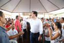 Quarenta e nove famílias de Florestópolis, município da região Norte do Paraná, concretizaram nesta sexta-feira (22) o sonho da casa própria. Elas vão morar no Residencial José Alves dos Santos, inaugurado pelo governador Carlos Massa Ratinho Junior, pelo presidente da Companhia de Habitação do Paraná (Cohapar), Jorge Lange, e o prefeito Nelson Correia Junior. - Florestópolis, 22/01/2019 - Foto: José Fernando Ogura/ANPr