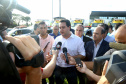 O governador Carlos Massa Ratinho Jr entregou nesta sexta(22) novas viaturas, aparelhos etolométricos e coletes balísticos às unidades da Polícia Militar que pertencem ao 2 Comando Regional - Londrina e região. Londrina,22/02/2019 Foto:Jaelson Lucas / ANPr