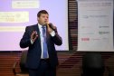 A formação de consórcios entre os municípios é a melhor alternativa para o gerenciamento dos resíduos sólidos no Paraná, conforme especialistas que participaram do evento técnico internacional de capacitação para o Projeto de Cooperação Técnica para a Proteção do Clima na Gestão de Resíduos Sólidos Urbanos no Brasil (ProteGEEr), realizado na segunda e na terça (25 e 26) pela Sanepar, em parceria com a Agência de Cooperação Alemã GIZ (Deutsche Gesellschaft für Internationale