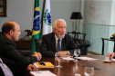 O governador em exercício Darci Piana recebe representantes SINDARUC ( Sindicatos Permissionários Centrais Abastecimento Alimentos) e o presidente da Ceasa, nesta quarta-feira (27) no Palácio Iguaçu.  Curitiba, 27/02/2019 -  Foto: Geraldo Bubniak/ANPr