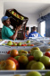 Por meio do Banco de Alimentos da Ceasa, hortigranjeiros são reaproveitados anualmente, evitando o desperdício e garantindo a segurança alimentar de cerca de 194 mil pessoas.Foto: Gilson Abreu/ANPr