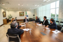 O governador em exercício Darci Piana recebe o presidente da Paraná Turismo, João Jacob Mehl  e representantes do G5 nesta quinta-feira (7) no Palácio Iguaçu.   Curitiba, 07/03/2019 -  Foto: Geraldo Bubniak/ANPr