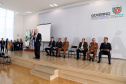 O governador em exercício Darci Piana participou nesta sexta-feira (8) da solenidade de encerramento do estágio de capacitação de policiais em segurança de dignitários. O curso, que começou em fevereiro deste ano, teve o objetivo de aperfeiçoar policiais do Paraná, Mato Grosso do Sul e Distrito Federal que atuam na segurança de autoridades. A cerimônia ocorreu no Palácio Iguaçu, em Curitiba.Foto Gilson Abreu/ANPr