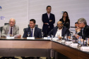 Reunião do secretariado coordenada pelo vice-governador Darci Piana. O secretário de Saúde, Beto Preto, esclareceu na reunião que o Paraná não vive momento de surto ou epidemia de qualquer doença, mas que é preciso reforçar a vacinação nas áreas de risco contra febre amarela, principalmente na região do Litoral.  Curitiba,  12/03/2019  -  Foto: Gilson Abreu/ANPr