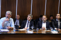 O agronegócio paranaense representa 33% do PIB do Estado, emprega 840 mil pessoas e é responsável por 70% das exportações, algo em torno de US$ 14 bilhões por ano, segundo apresentação feita pelo secretário da Agricultura e Abastecimento, Norberto Ortigara, na reunião de secretariado desta terça-feira (12).  -  Curitiba, 12/03/2019  -  Foto: Gilson Abreu/ANPr
