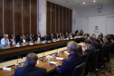 O agronegócio paranaense representa 33% do PIB do Estado, emprega 840 mil pessoas e é responsável por 70% das exportações, algo em torno de US$ 14 bilhões por ano, segundo apresentação feita pelo secretário da Agricultura e Abastecimento, Norberto Ortigara, na reunião de secretariado desta terça-feira (12).  -  Curitiba, 12/03/2019  -  Foto: Gilson Abreu/ANPr
