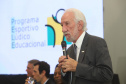 O governador Carlos Massa Ratinho Junior recebeu nesta quarta-feira (13), no Palácio Iguaçu, o campeão mundial de futebol Pelé. No evento, que contou com a presença de estudantes, atletas e ex-atletas, foram lançados a campanha Imposto Amigo do Esporte, do Governo do Estado, e o programa Esportivo Lúdico Educacional, de iniciativa de Pelé. - Curitiba, 13/03/2019 - Foto: Rodrigo Félix Leal/ANPr