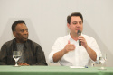 O governador Carlos Massa Ratinho Junior recebeu nesta quarta-feira (13), no Palácio Iguaçu, o campeão mundial de futebol Pelé. No evento, que contou com a presença de estudantes, atletas e ex-atletas, foram lançados a campanha Imposto Amigo do Esporte, do Governo do Estado, e o programa Esportivo Lúdico Educacional, de iniciativa de Pelé. - Curitiba, 13/03/2019 - Foto: Rodrigo Félix Leal/ANPr