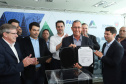 O governador Carlos Massa Ratinho Junior assinou nesta quinta-feira (14) contratos para a construção de 872 novas moradias populares em 15 municípios paranaenses. Os projetos foram desenvolvidos em diferentes programas coordenados pela Companhia de Habitação do Paraná (Cohapar) em parceria com as prefeituras e receberão investimentos de R$ 68,8 milhões. Foto: Rodrigo Felix Leal/ANPr
