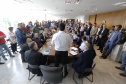Governador Carlos Massa Ratinho Junior assina os contratos para a construção de 872 casas populares em 15 municípios paranaenses. Participaram da solenidade: presidente da Cohapar, Jorge Lange, secretários, prefeitos, empresários e lideranças dos municípios beneficiados.Curitiba, 14-03-19.Foto: Arnaldo Alves / ANPr.