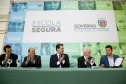 O governador Carlos Massa Ratinho Junior lançou nesta sexta-feira (15) o programa Escola Segura, que prevê uma série de medidas preventivas e protetivas de segurança que serão executadas na rede estadual de ensino. Curitiba,15/03/2019 Foto: Jaelson Lucas / ANPr