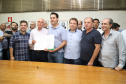 O governador Carlos Massa Ratinho Junior confirmou neste sábado (16) investimentos de R$ 2,82 milhões em obras e compra de máquinas e veículos para oito municípios da região Noroeste do Estado. Foram assinadas, na ExpoParanavaí, um dos principais eventos do agronegócio do Paraná, autorizações e homologações.   -  Paranavaí, 16/03/2019  -  Foto: José Fernando Ogura/ANPr