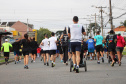 Em comemoração aos 67 anos do Batalhão de Polícia de Trânsito, 1,2 mil pessoas participaram da quarta edição da Corrida Solidária Provopar Estadual e BPTran neste domingo (17) em Curitiba. Os atletas, profissionais e amadores, correram 3 km, 5 km e 10 km em prol da solidariedade. Foto: Soldado Fernando Chauchuti/PMPR