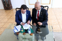 Visita embaixador de Israel Yossi Shelbi ao governador Carlos Massa Ratinho JrFoto Gilson Abreu