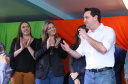 Cerca de oito mil pessoas serão beneficiadas pela obra de pavimentação da Estrada do Socavão, principal distrito de Castro, nos Campos Gerais. Nesta sexta-feira (29), o governador Carlos Massa Ratinho Junior esteve no município e assinou a ordem de serviço para pavimentar um trecho de nove quilômetros da estrada que liga o distrito de Socavão até a região do Pinheirão, em direção à PR-090. - Castro, 29/03/2019 - Foto: Rodrigo Félix Leal/ANPr