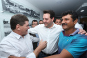 Pavimentação asfáltica, pista de caminhada e aquisição de equipamentos e veículos são algumas das ações que oito municípios do Noroeste do Paraná farão com recursos do Governo do Estado. O governador Carlos Massa Ratinho Junior esteve nesta sexta-feira (29) na sede da Associação dos Municípios do Setentrião Paranaense (Amusep), em Maringá, e homologou e autorizou editais de licitação que somam R$ 5,39 milhões. - Maringá, 29/03/2019 - Foto: Rodrigo Félix Leal/ANPr