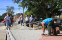 Paranacidade apresenta uso alternativo de pavimentação. O Superintendente executivo do Paranacidade, Álvaro Cabrini, durante vistoria a obras de revitalização de calçadas em Piraquara, na Região Metropolitana de Curitiba. Piraquara, 02/04/2019  -  Foto: Divulgação Sedu/Paranacidade