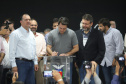 O governador Carlos Massa Ratinho Junior afirmou nesta sexta-feira (12), em encontro com prefeitos de cidades da região Norte, realizado na ExpoLondrina, que o programa de transferência da sede administrativa para cidades do interior fortalece a presença do governo junto à população e agiliza o encaminhamento das demandas regionais.  -  Londrina, 12/04/2019  -  Foto: Rodrigo Félix Leal/ANPr