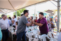 O governador Carlos Massa Ratinho Junior participa nesta sexta-feira (12) da inauguração do residencial Manoel Bono Belascuzas e entrega as chaves da casa própria para 44 famílias de Nova Londrina, no Noroeste do Estado. O empreendimento foi construído em um trabalho integrado do Governo do Estado, por meio da Cohapar, Copel e Sanepar, com o governo federal e a prefeitura. Nova Londrina, 12/04/2019 - Foto: Geraldo Bubniak/ANPr
