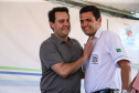 O governador Carlos Massa Ratinho Junior participa nesta sexta-feira (12) da inauguração do residencial Manoel Bono Belascuzas e entrega as chaves da casa própria para 44 famílias de Nova Londrina, no Noroeste do Estado. O empreendimento foi construído em um trabalho integrado do Governo do Estado, por meio da Cohapar, Copel e Sanepar, com o governo federal e a prefeitura. Nova Londrina, 12/04/2019 - Foto: Geraldo Bubniak/ANPr