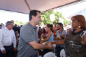 O governador Carlos Massa Ratinho Junior participa nesta sexta-feira (12) da inauguração do residencial Manoel Bono Belascuzas e entrega as chaves da casa própria para 44 famílias de Nova Londrina, no Noroeste do Estado. O empreendimento foi construído em um trabalho integrado do Governo do Estado, por meio da Cohapar, Copel e Sanepar, com o governo federal e a prefeitura. Nova Londrina, 12/04/2019 - Foto: Rodrigo Felix Leal/ANPr