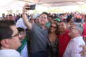 O governador Carlos Massa Ratinho Junior participa nesta sexta-feira (12) da inauguração do residencial Manoel Bono Belascuzas e entrega as chaves da casa própria para 44 famílias de Nova Londrina, no Noroeste do Estado. O empreendimento foi construído em um trabalho integrado do Governo do Estado, por meio da Cohapar, Copel e Sanepar, com o governo federal e a prefeitura. Nova Londrina, 12/04/2019 - Foto: Rodrigo Felix Leal/ANPr