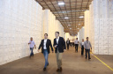 Governador Carlos Massa Ratinho Júnior visita a fábrica da Klabin em Ortigueira, na assinatura de convênio com a empresa e a prefeitura do município para a construção da Escola Técnica de Operação Florestal e Agrícola. - Ortigueira, 16/04/2019 - Foto: Jaelson Lucas/ANPr
