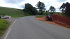 Paraná (DER-PR) informa que a rodovia PR-441, entre a BR-376 e o início da área urbana do município de Reserva, será totalmente interditada na próxima terça-feira (23) para detonação de rochas. Foto:DER