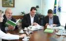 Governador Carlos Massa Ratinho Junior recebe o ministro do Meio Ambiente, Ricardo Salles  -  Curitiba, 30/04/2019  -  Foto: Rodrigo Félix Leal/ANPr