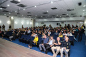 Começou oficialmente nesta quinta-feira (2), em todo o Paraná, a campanha Maio Amarelo, que visa diminuir o número de acidentes no trânsito e preservar a vida. Este ano, o tema é “Maio Amarelo - no trânsito, o sentido é a vida”, e apela para o poder das crianças em influenciar o comportamento dos pais. O vice-governador Darci Piana participou do lançamento, realizado no auditório da Polícia Rodoviária Federal (PRF), em Curitiba. Foto: Geraldo Bubniak/ANPr