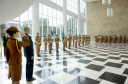  O vice-governador Darci Piana recebeu nesta quinta-feira (2), no Palácio Iguaçu, o embaixador da Holanda no Brasil, Cornelis Van Rij, e apresentou os potenciais do Estado nas áreas da agricultura, indústria, infraestrutura e inovação.Foto:Jaelson Lucas / ANPr