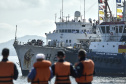O navio Sirius (H-21), da Marinha do Brasil, está nas proximidades da Barra de Paranaguá para o levantamento hidrográfico que vai permitir a atualização de uma das Cartas Náuticas. Com o dados atualizados, a navegação ficará mais segura na região. Com mais segurança, também existem os ganhos operacionais nos Portos do Paraná. Foto: Claudio Neves/APPA