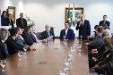 O governador Carlos Massa Ratinho Junior entregou nesta quarta-feira armas, rádios comunicadores e veículos de escolta ao Departamento Penitenciário do Paraná (Depen). O objetivo é equipar e modernizar o sistema prisional do Estado. Curitiba, 08/05/2019. Foto: José Fernando Ogura/ANPr