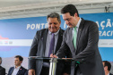 O governador Carlos Massa Ratinho Junior recebe  em Foz do Iguaçu, o presidente Jair Bolsonaro e o presidente do Paraguai Mario Abdo Benítez para o lançamento da pedra fundamental da segunda ponte entre Brasil e Paraguai, em cerimônia  no Marco das Três Fronteiras, nesta sexta-feira (10).   Foz do Iguaçu, 10/05/2019 -  Foto: Geraldo Bubniak/ANPr