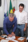 O governador Carlos Massa Ratinho Junior lançou nesta quinta-feira (16) o Parque Tecnológico do Instituto de Tecnologia do Paraná (Tecpar) em Maringá, no Noroeste do Paraná. Durante reunião do secretariado realizada na Expoingá, o governador assinou o edital de chamamento de empresas de base tecnológica para o local. Foto: Rodrigo Felix Leal/ANPr