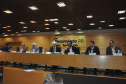 A Fomento Paraná e a FecomércioPR firmaram um protocolo de intenções com objetivo de incentivar sindicatos filiados à federação empresarial a aderir ao edital da instituição financeira estadual para credenciamento de correspondentes.

A assinatura aconteceu durante reunião de diretoria da FecomércioPR com o vice-governador, Darci Piana, e o diretor-presidente da Fomento Paraná, Heraldo Neves. Foto: Fomento Paraná