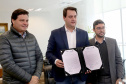 O governador Carlos Massa Ratinho Jr assinou autorização para contratação de empresa especializada em engenharia portuária para execução das obras de recuperação do Píer Público de Inflamáveis do Porto de Paranaguá.Foto Gilson Abreu/ANPr