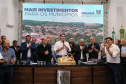 Governador Carlos Massa Ratinho Junior se reúne em Irati com os prefeitos do Centro-Sul do Paraná, e repassa recursos para investimentos em diversos municípios da região. O secretário do Desenvolvimento Urbano e Obras Públicas, João Carlos Ortega, também participa do encontro. - Irati, 07/06/2019 - Foto: Geraldo Bubniak/ANPr